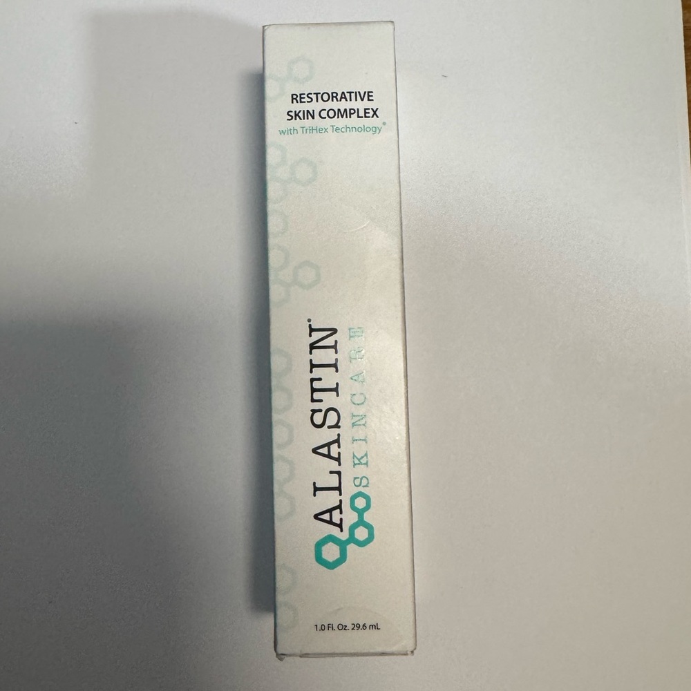 Alastin Skincare Restorative Skin Complex with TriHex Technology serum - Picture 1 of 5